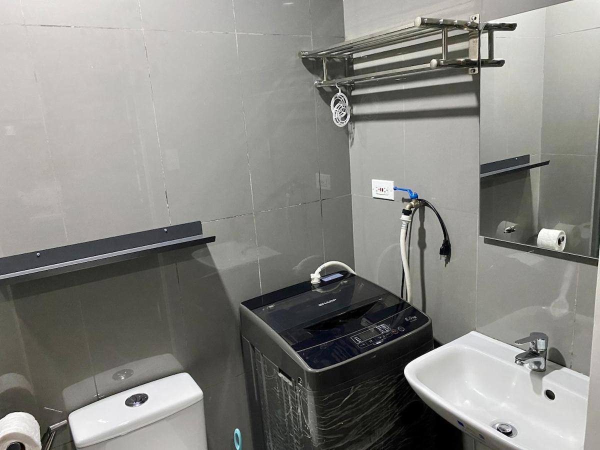 Cruise Ship Escape Makati 300 Mbps Gym Swim Park 2271 * Manila