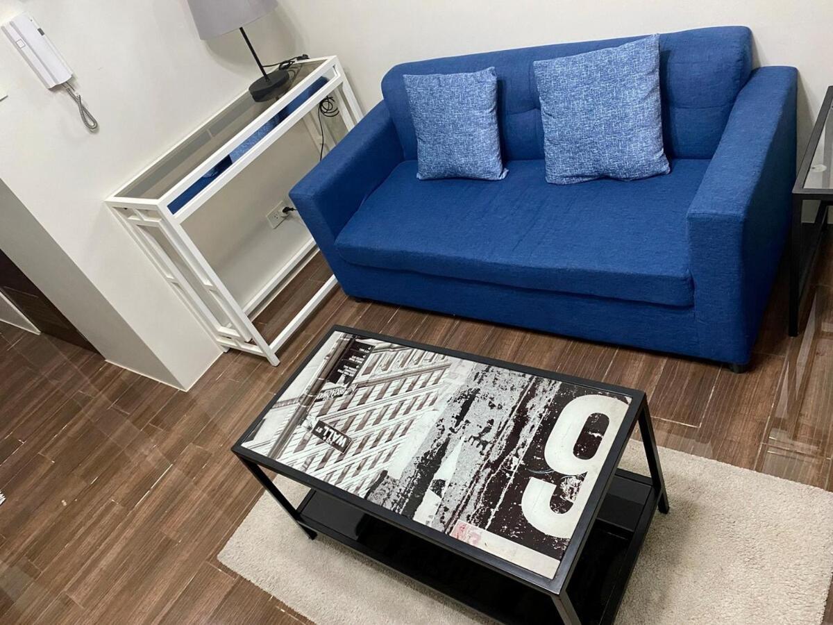 Cruise Ship Escape Makati 300 Mbps Gym Swim Park 2271 Apartment *